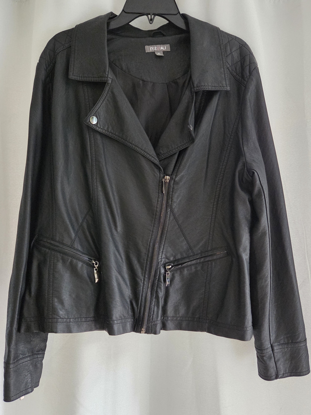 Roz & Ali Black Faux Leather Moto Jacket Quilted Shoulder XL